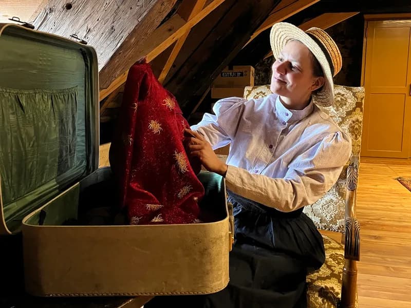 Familien-Schlosstour «Ein Schlossgespenst auf Reisen» -0 - Event Image