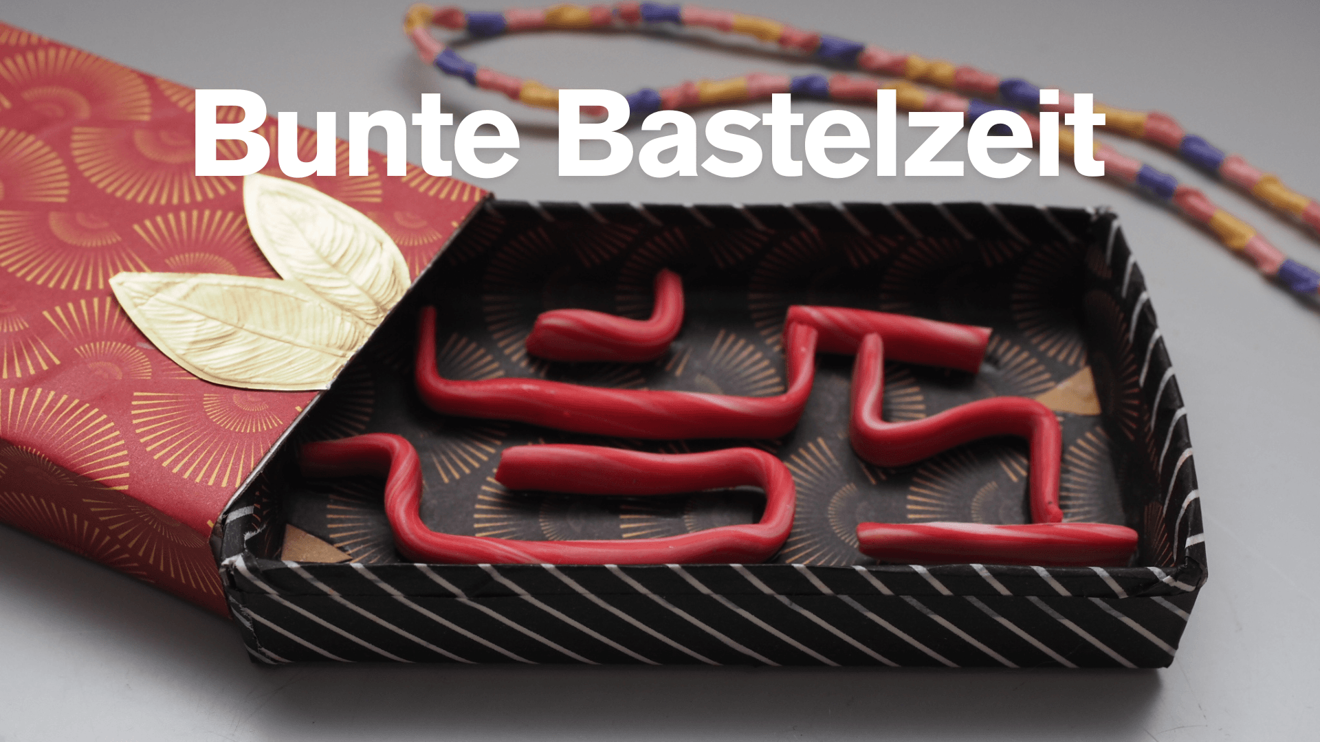 Bunte Bastelzeit: Weihnachtsgeschenke basteln-0 - Event Image