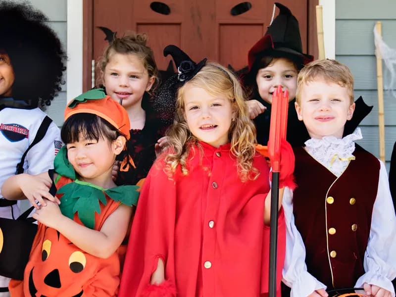 Let's Play Together - Familien-Halloween-Party auf Englisch-0 - Event Image