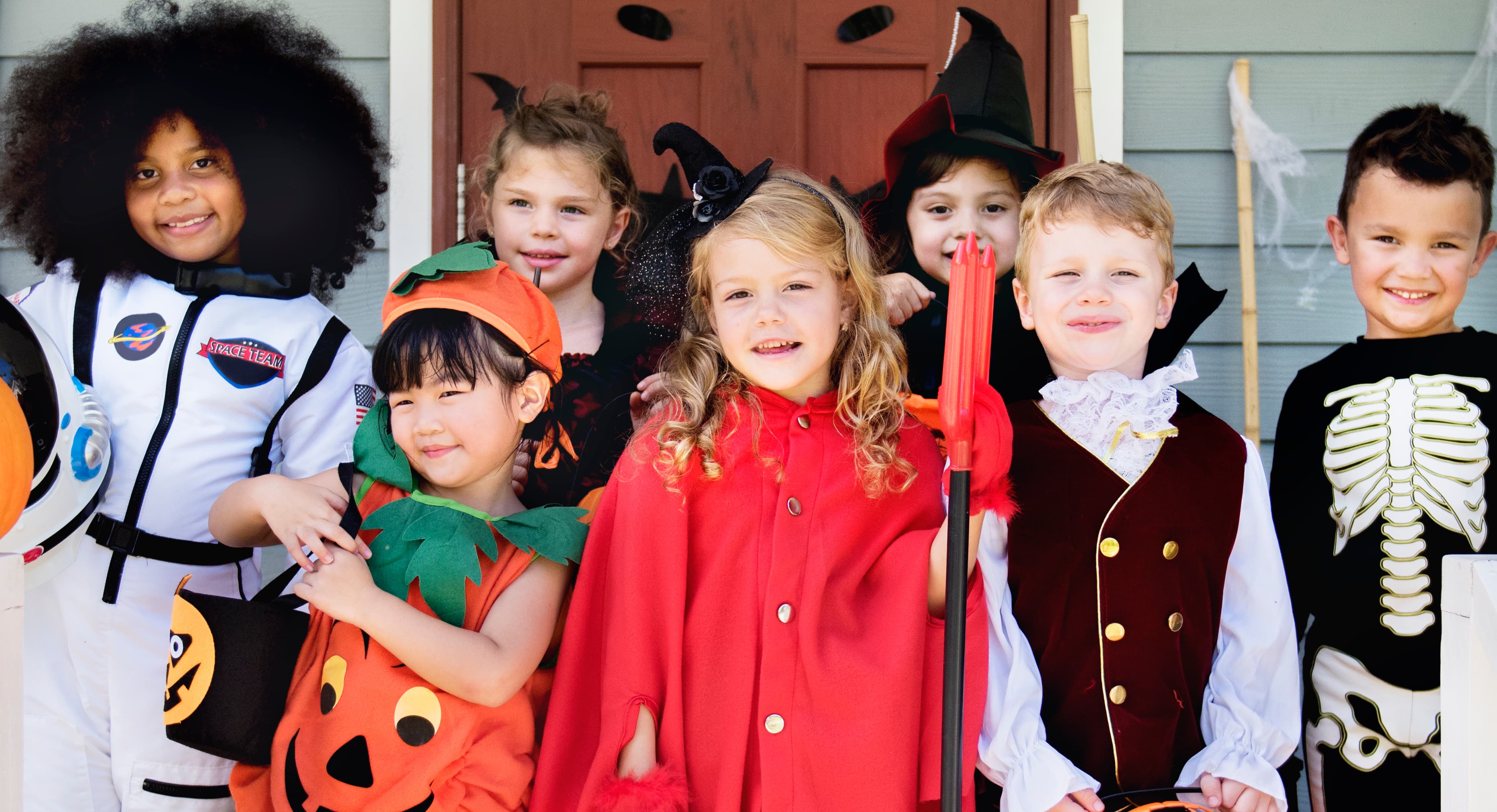 Let's Play Together - Familien-Halloween-Party auf Englisch-0 - Event Image