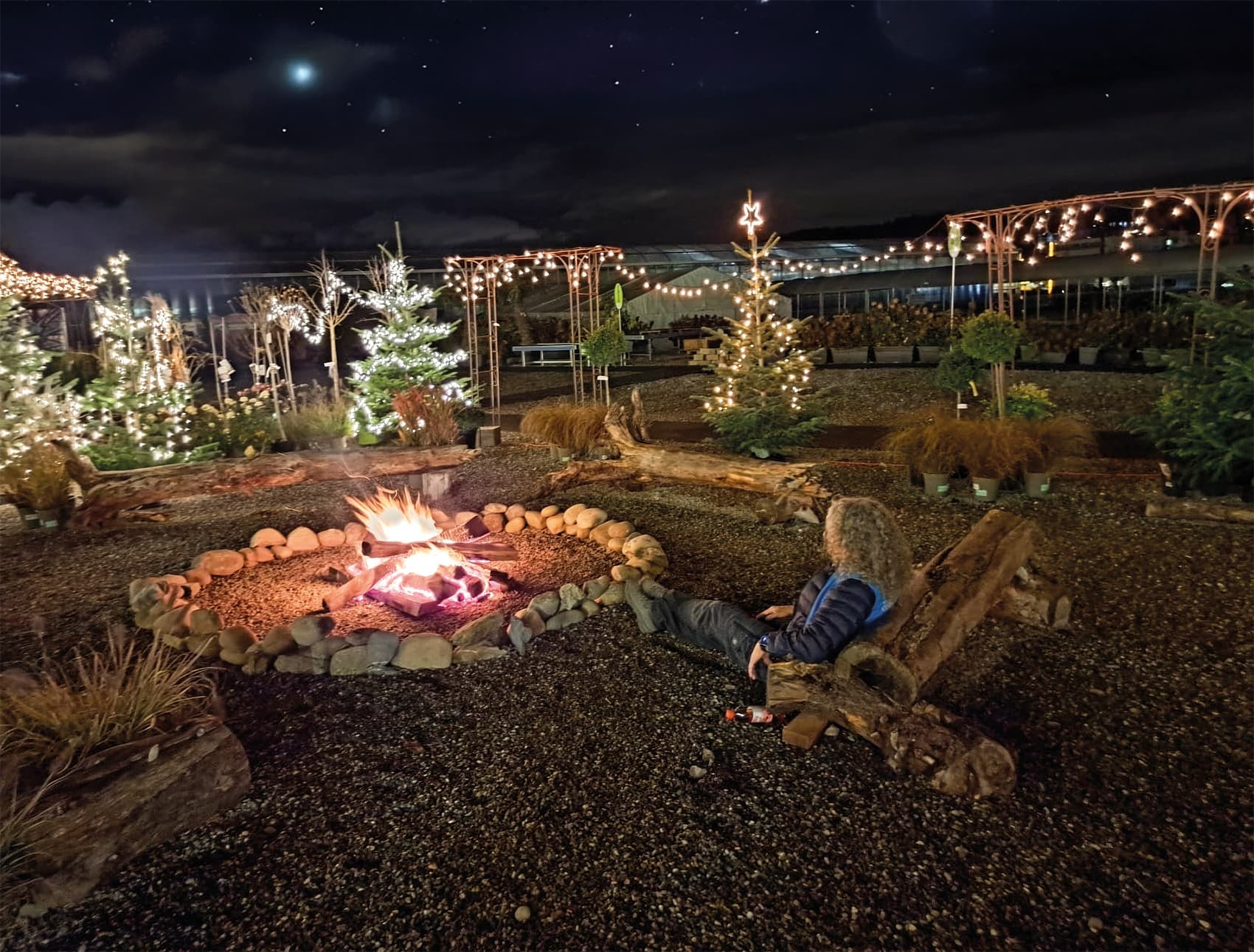 Sternennacht – mit grosser Weihnachtsausstellung, Schlangenbrot am Lagerfeuer, Gewinnspiel, Abendverkauf und vielem mehr!-2 - Event Image